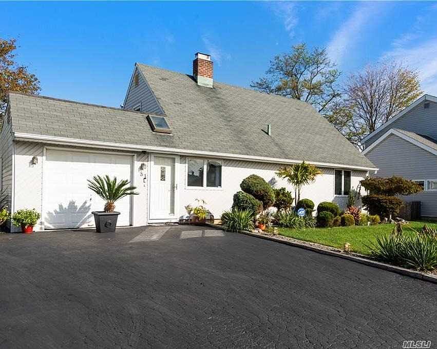 1st image of 31 Rainbow Ln