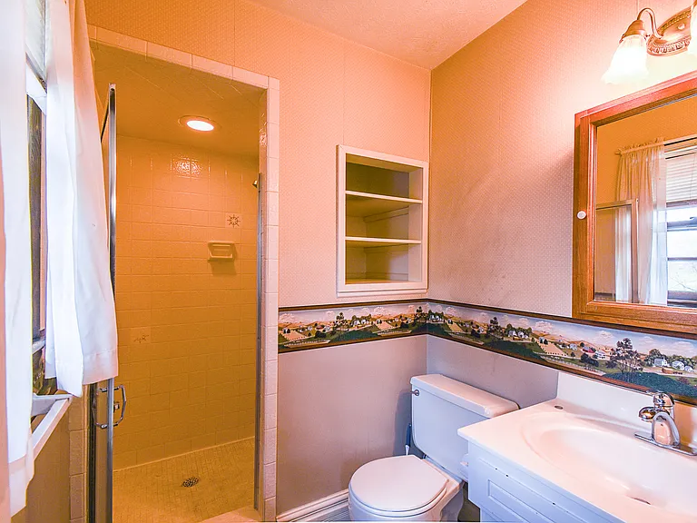 10205 T Cir — Photo 13