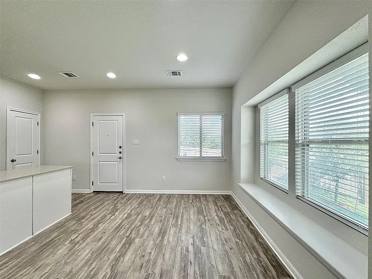 1728 Cherokee Nation Trl — Photo 4