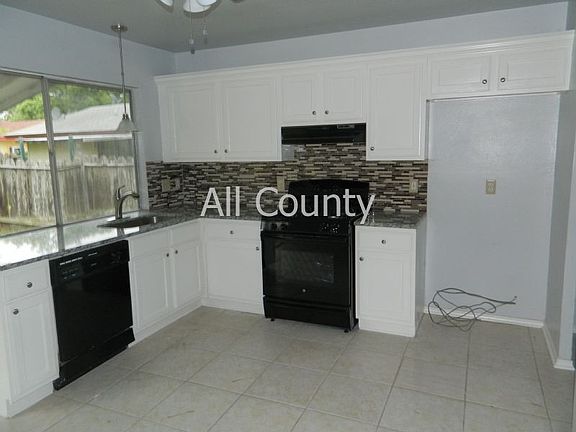 3rd image of 5706 Swift Creek Dr