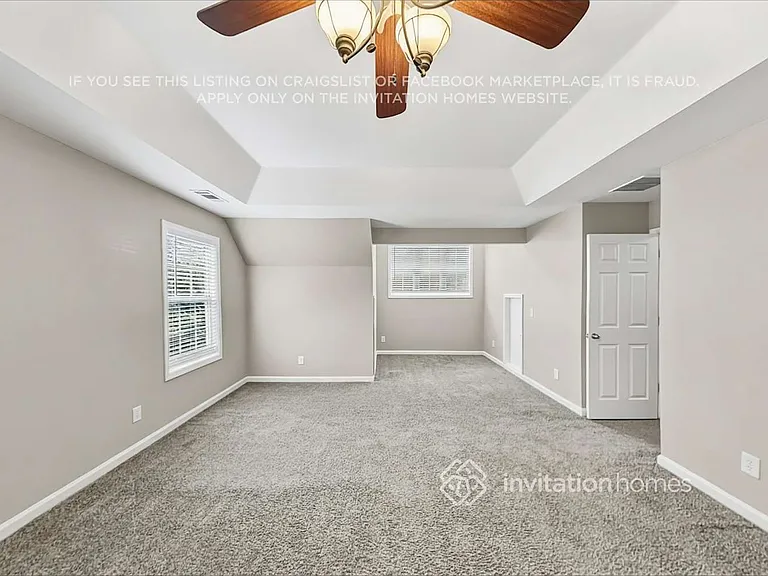 8920 Watersedge Ct — Photo 11