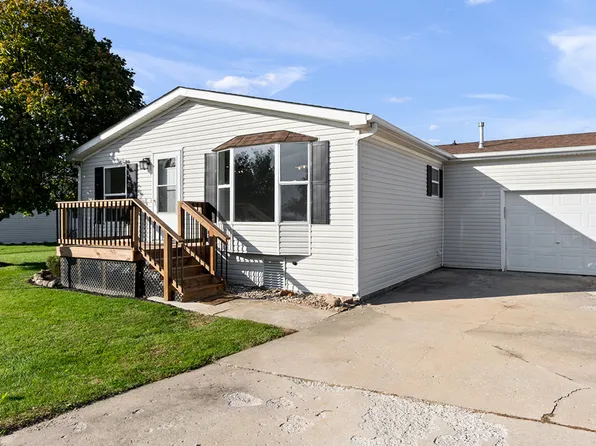 638 Bluebird Cir #A, Sandwich, IL 60548