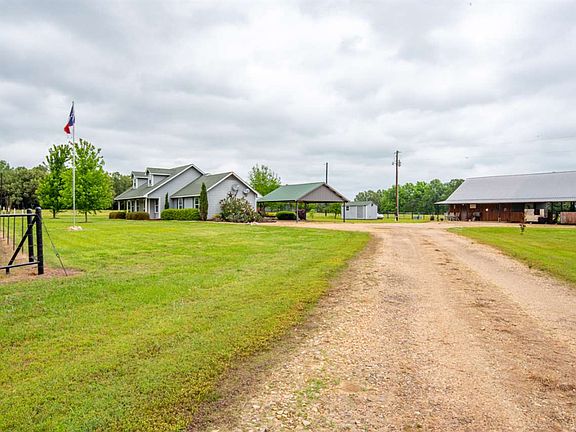 2nd image of 2125 County Road 2221