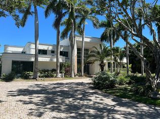 18529 Long Lake Dr, Boca Raton, FL 33496