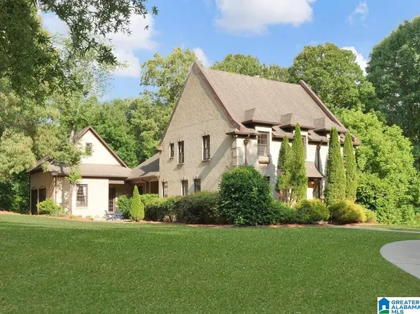 238 Cahaba Falls Ln, Helena, AL 35080