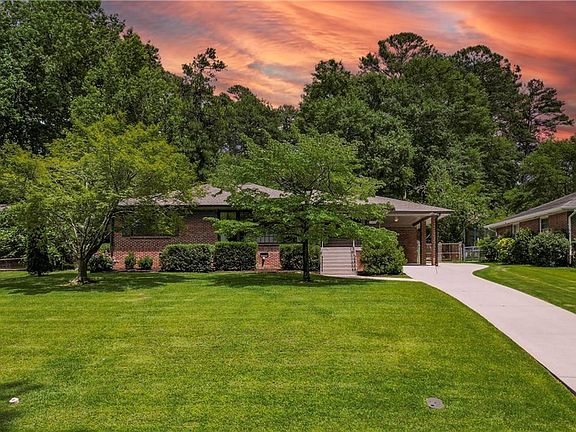 2nd image of 1355 Amanda Cir