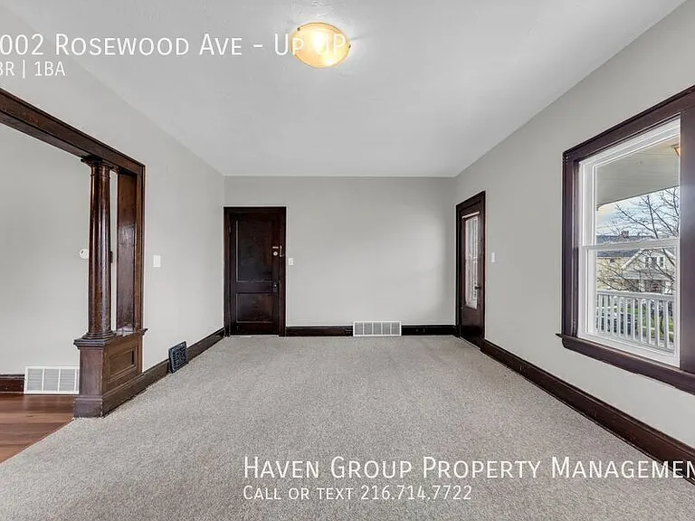 9002 Rosewood Ave #UP UP — Photo 5