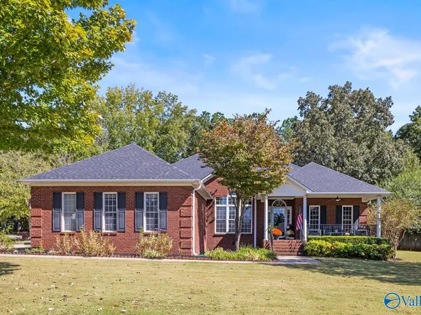 114 Gary Glen Blvd, Huntsville, AL 35811