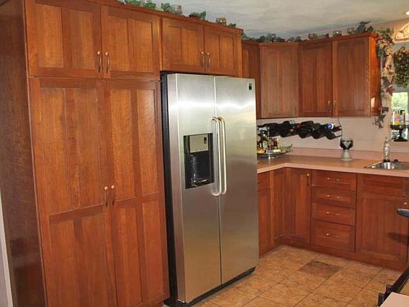 5th image of 104 N Richards St
