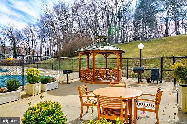 1 bed, 749 sqft, $1,775 — Photo 2