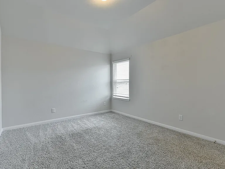 6306 Golden Gate Dr — Photo 40
