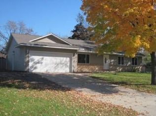 11469 Zea St NW, Coon Rapids, MN 55433
