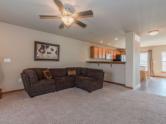 5th image of 1332 Nicholas Ln