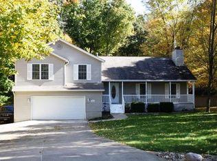 69 Hillside Ct, Howard, OH 43028