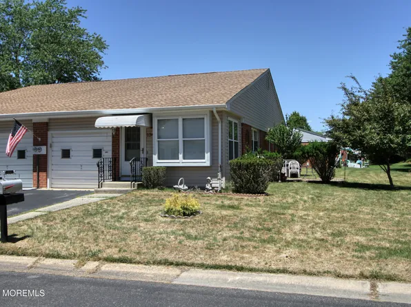 13 Hamilton Lane #B, Whiting, NJ 08759