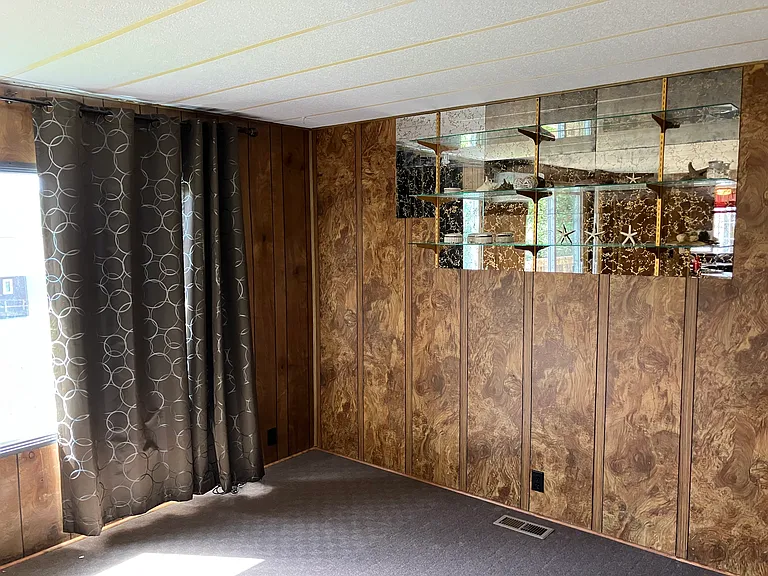 4030 State Route 105 — Photo 14