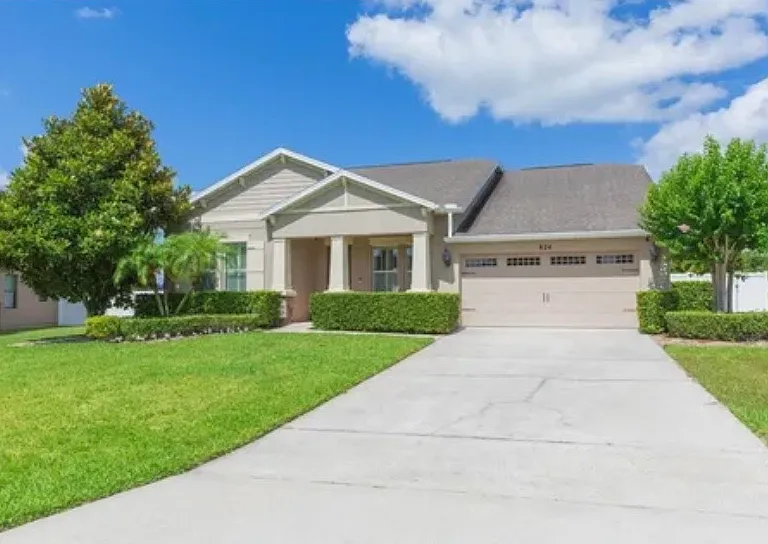 824 Crooked Branch Dr — Photo 2