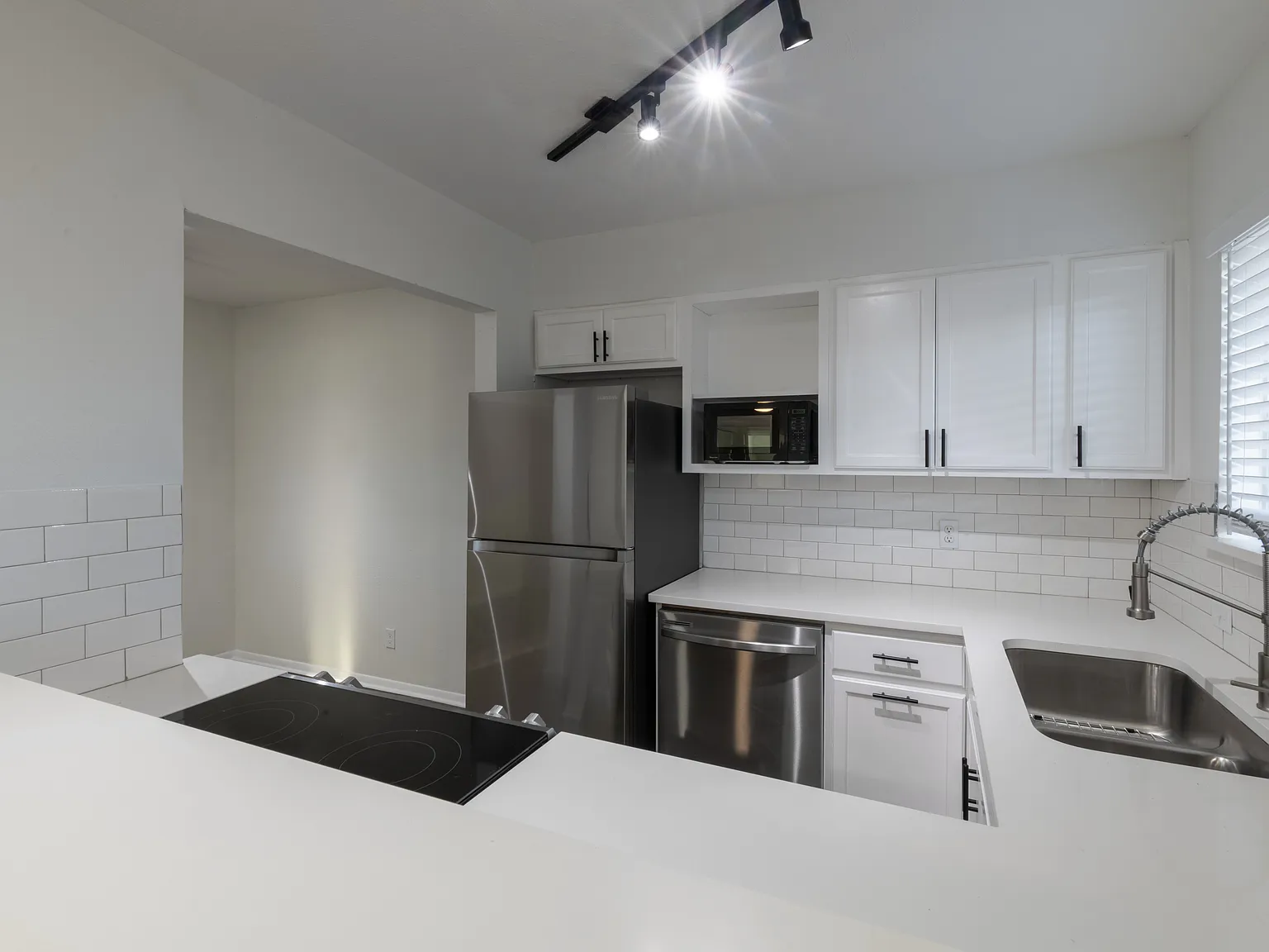 1 bed, 662 sqft, $1,100 — Photo 4