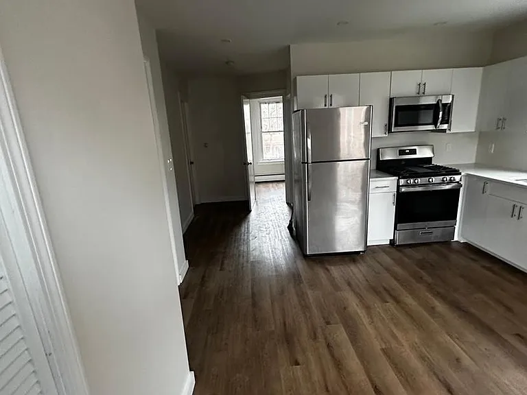10 Clark St #2 — Photo 3