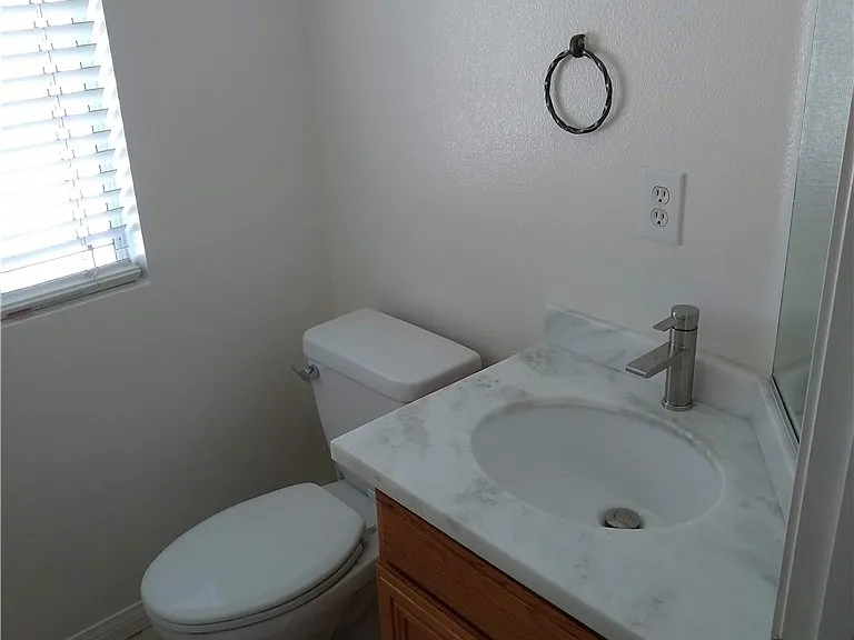 813 W Walnut Ave — Photo 9