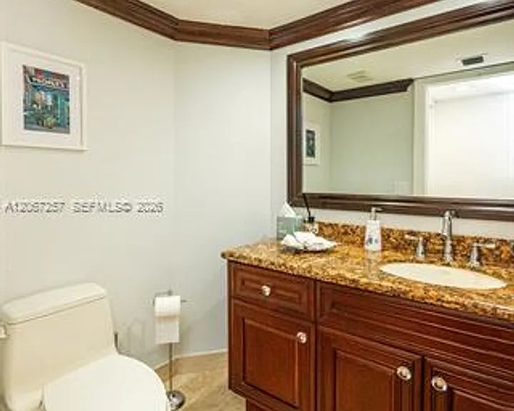 20935 NE 37th Ct #Townhouse 20935 — Photo 21