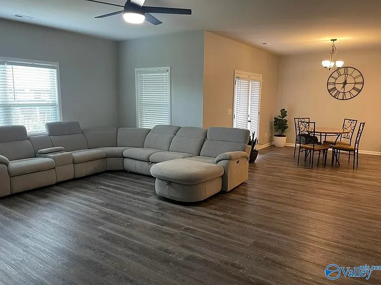 123 Holly Fern Dr — Photo 9