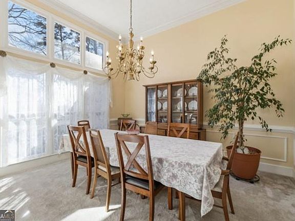 5th image of 536 Peachtree Rd