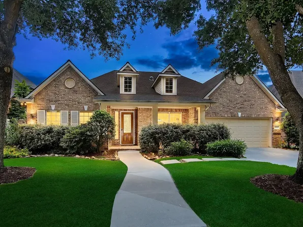 18722 Duke Lake Dr, Spring, TX 77388