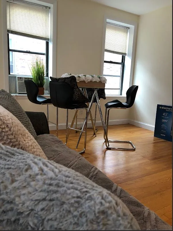 1 bed, 500 sqft, $2,800 — Photo 1