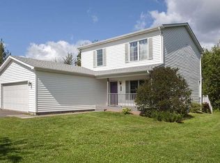 5269 Falcon Dr, Hermantown, MN 55811