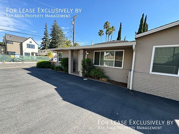 2nd image of 958 Roble Ave