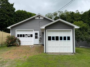 20 Flagg St, Veazie, ME 04401