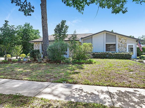 2nd image of 2495 Cherrywood Ln