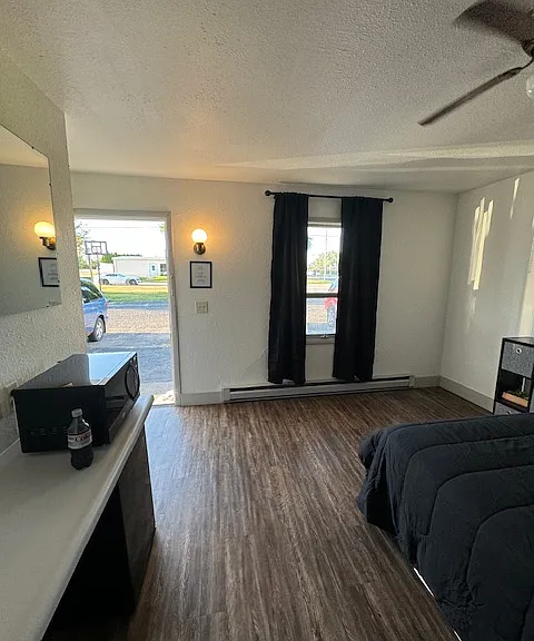 934 E Main St #1 — Photo 9