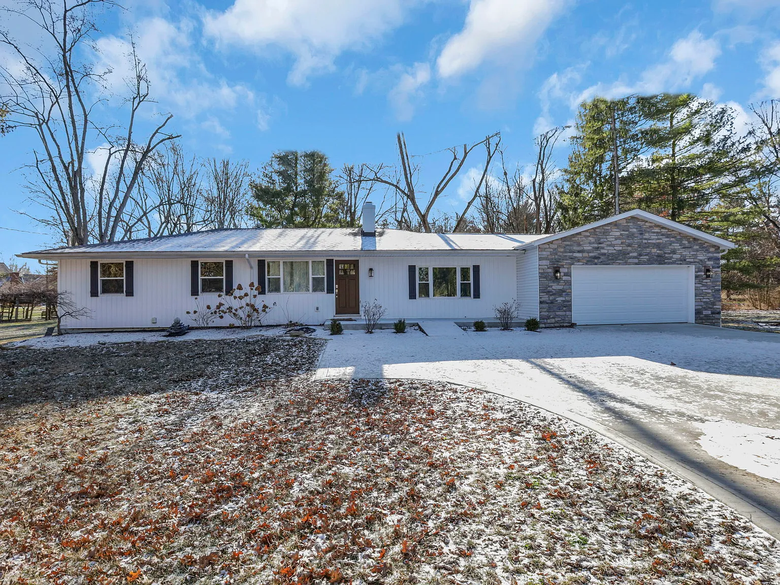 5 bed, 1568 sqft, $3,500 — Photo 2