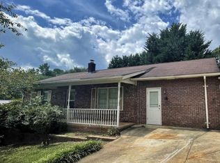 93 Dixon Dr #1, Cleveland, GA 30528