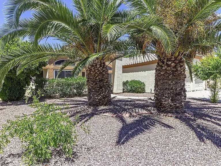 658 N Poplar Ct — Photo 12