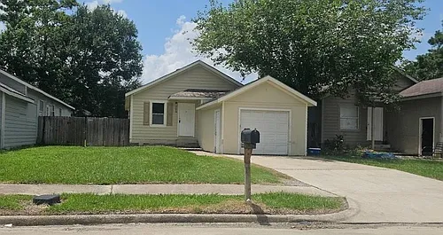 11919 Kingslake Forest Dr Photo 1