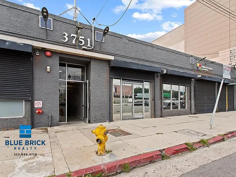3751 S Hill St #209 — Photo 3
