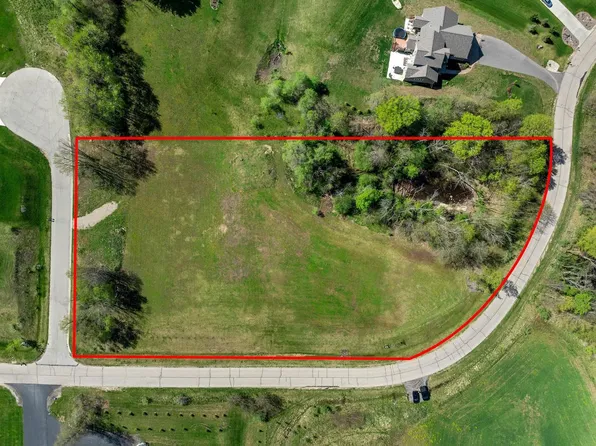 4195 North WOODCREST RIDGE DRIVE #Lt28, West Bend, WI 53095