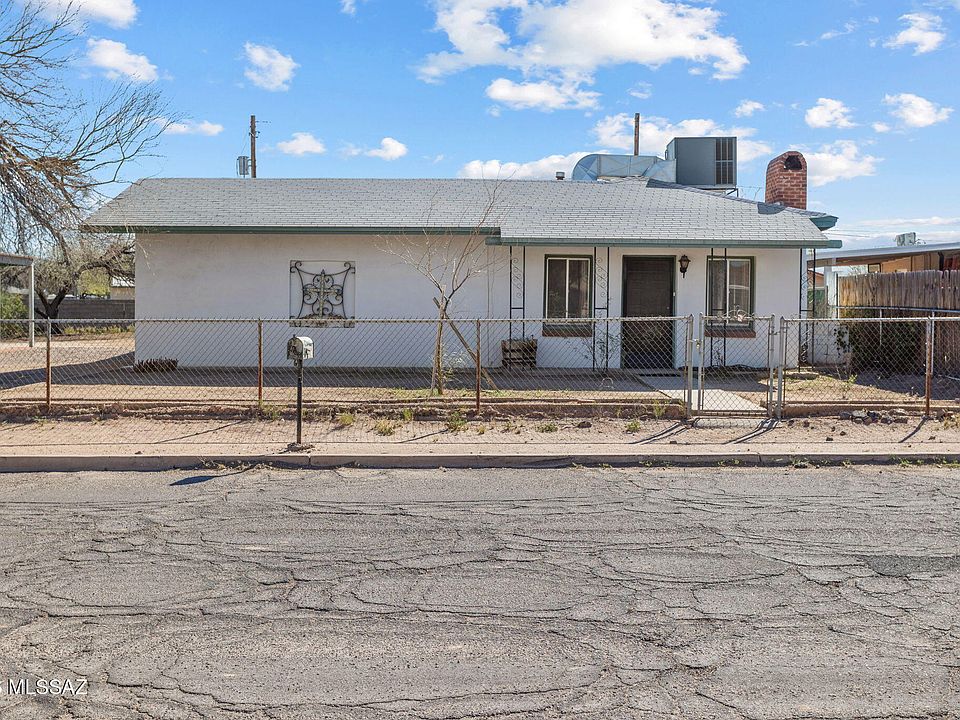 1st image of 3907 S 15th Ave