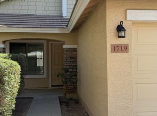 1719 W APPALOOSA Way, San Tan Valley, AZ 85144