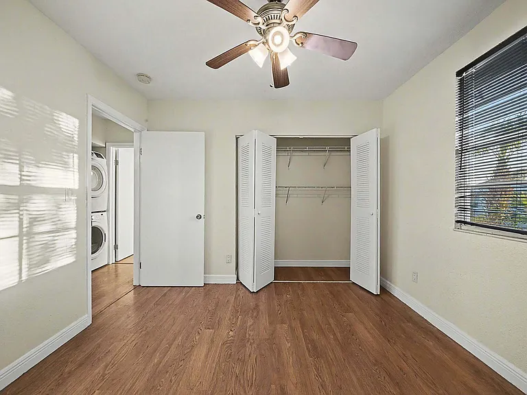 5789 Woodland Point Dr — Photo 39