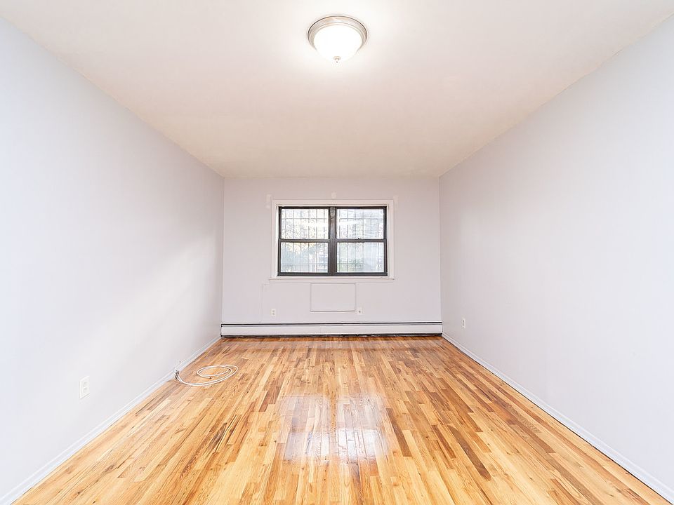 1st image of 25-27 Crescent St #2R