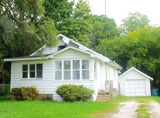 720 Clark Rd, Lansing, MI 48917