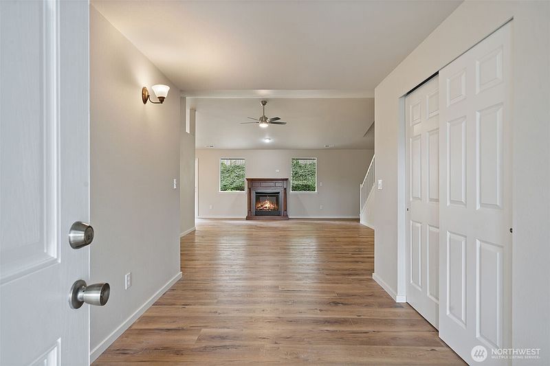 4th image of 101 Vista View Court
