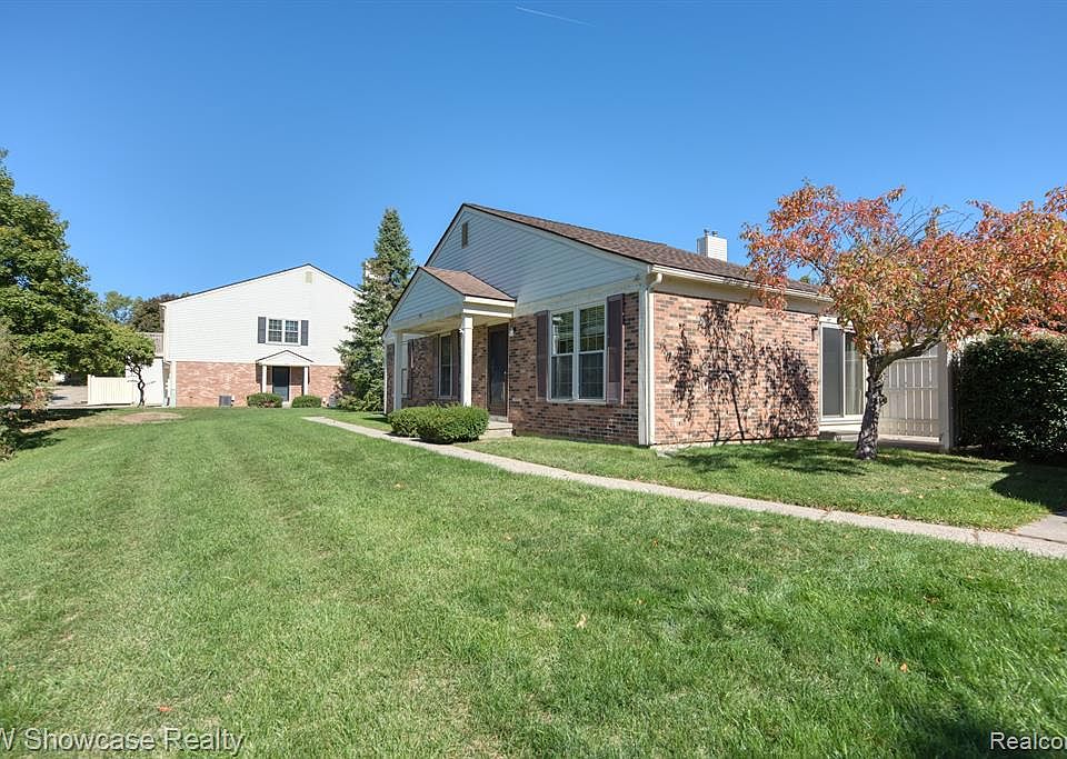 7735 Lake Ridge Dr, Waterford, MI 48327 Zillow