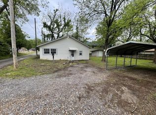 420 1/2 N Oak Ave, Tahlequah, OK 74464