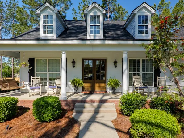 4773 Pawnee Dr, Hahira, GA 31632