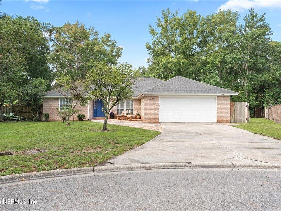 1st image of 4325 APPLE TREE Place
